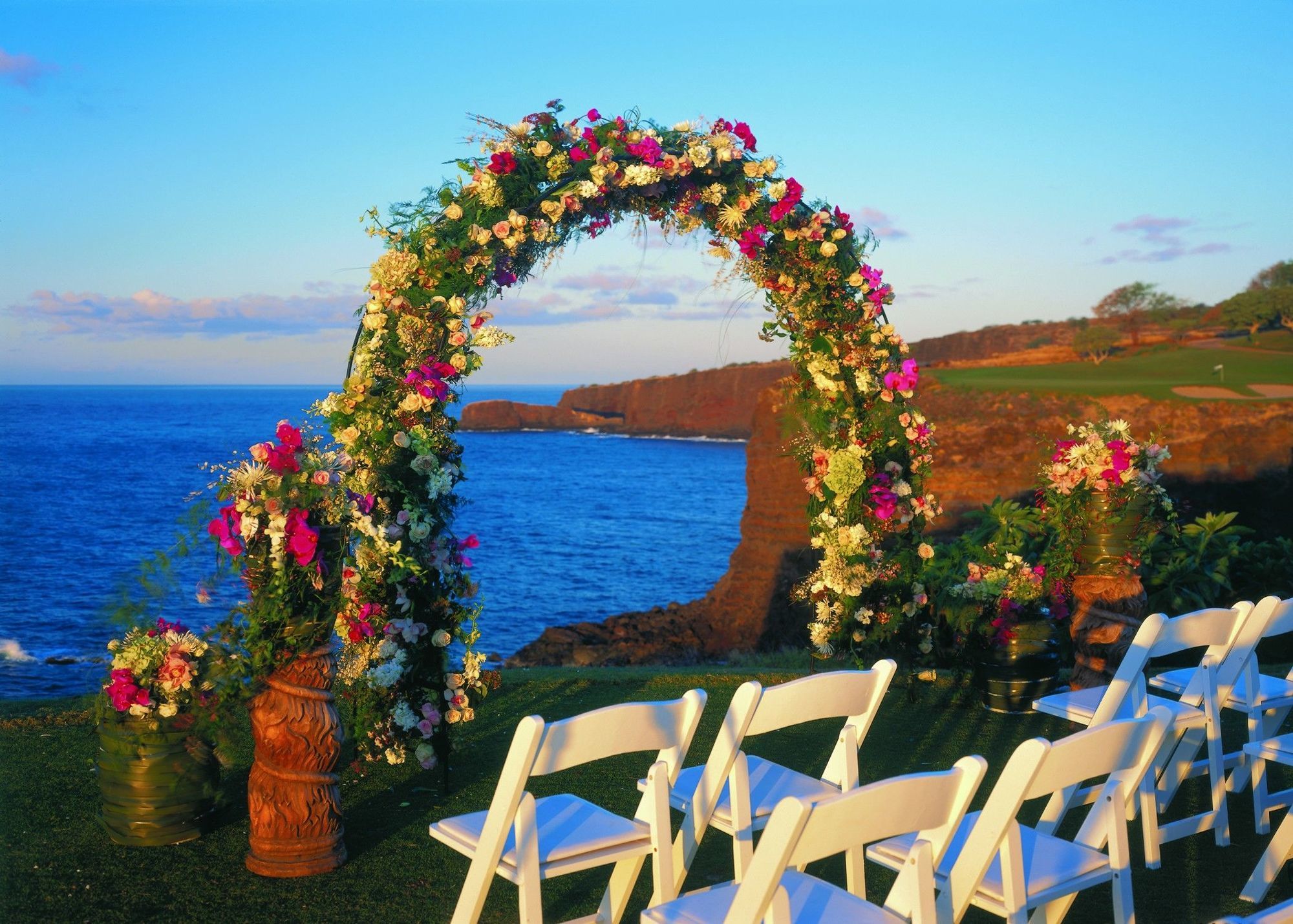 Four Seasons Resort Lana'I Lanai City Exterior photo